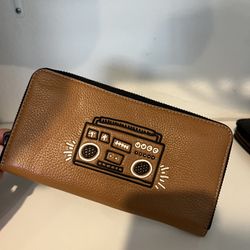 Coach Leather Zipper Wallet For Men Or Women Classic 