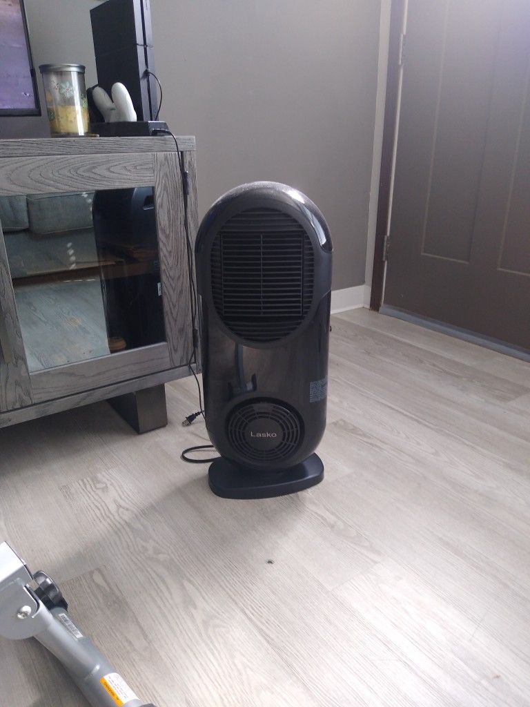 Lasko Heater/ Fan
