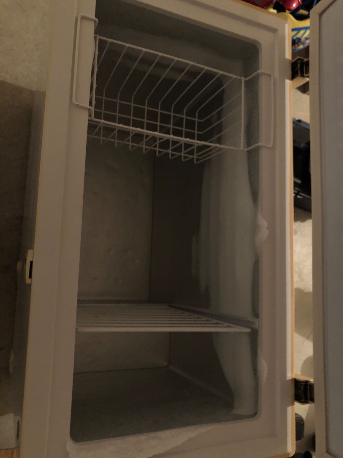 ge freezer model fcm7wmnaww