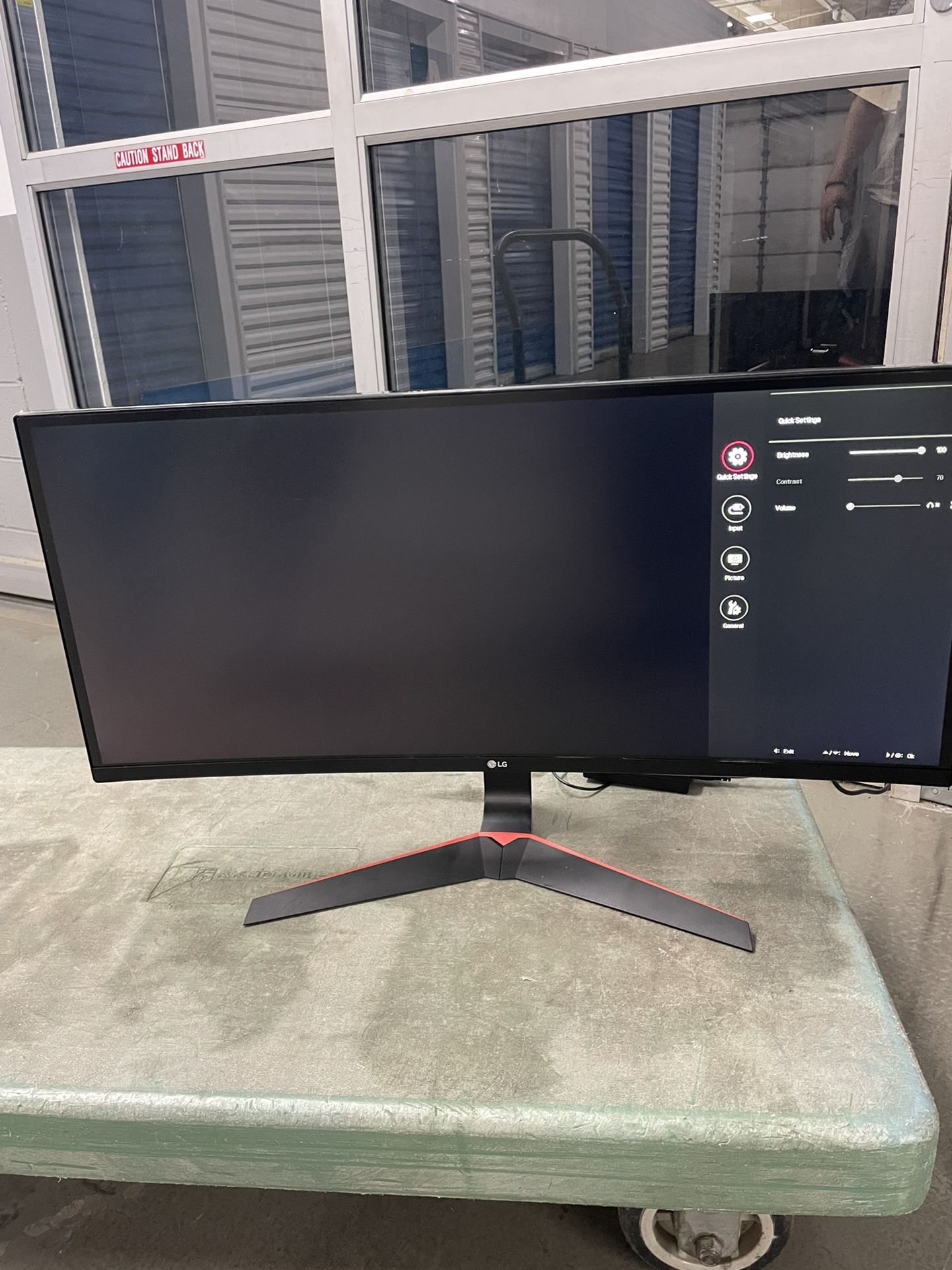 LG 34” Curved FreeSync Monitor 34UC79G-B
