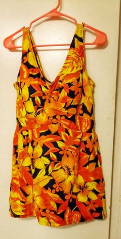 🚨 WOMEN'S SWIMSUIT (SZ 18W)