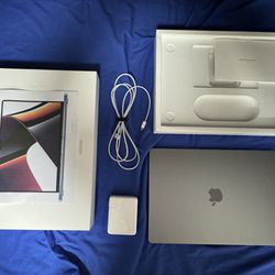 MacBook Pro 16” (M1 Max, 32GB, 1TB)