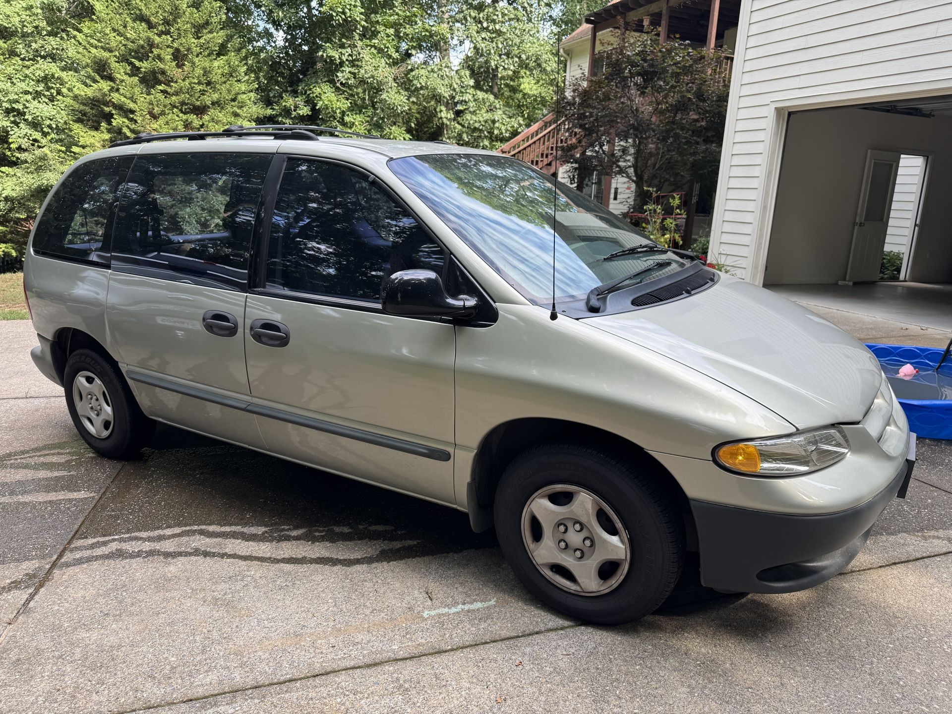 2000 Dodge Caravan