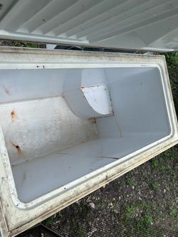 Deep freezer