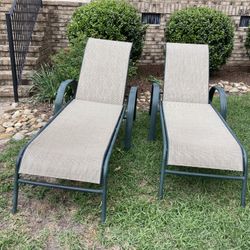 Chaise Lounge