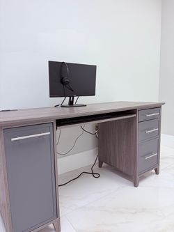 Office desk-7 available