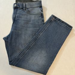 Women’s Lee Slim-Fit, Straight-leg Jeans. Size Petite 12.