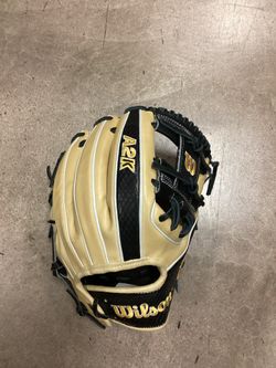 New Wilson A2K 1786 11.5 Infield Glove (Read Description)