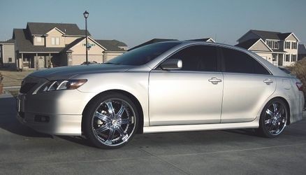 Clean title in hand Toyota Camry 2007