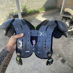 Used newer generation XTech Shoulder Pads (Size: M)