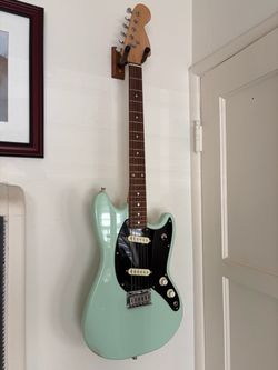Custom Full Scale Mustang Guitar (please read)