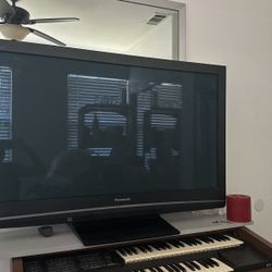 Televisión En Muy Buen Estado De 43’ En $30