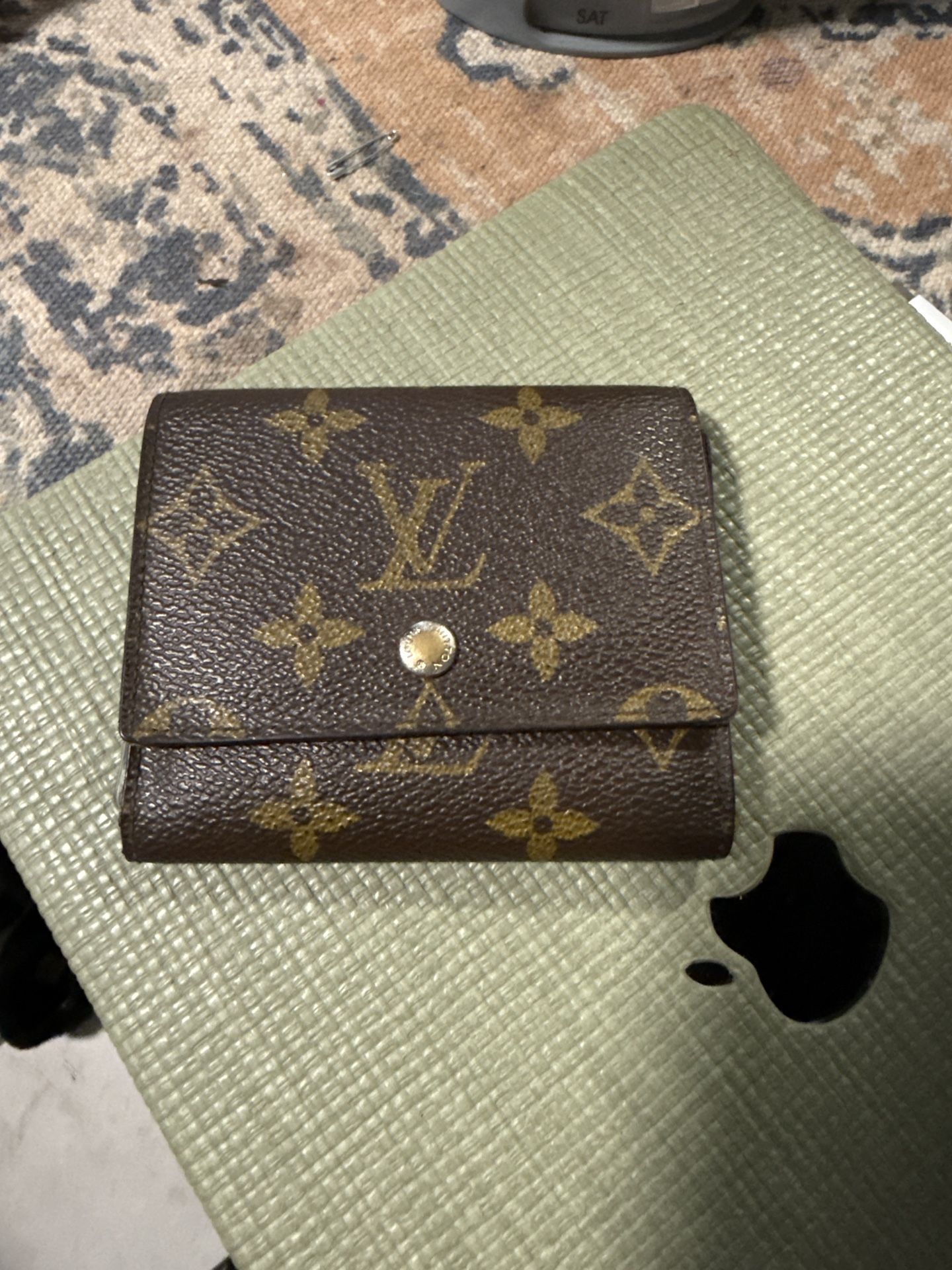 LV Wallet