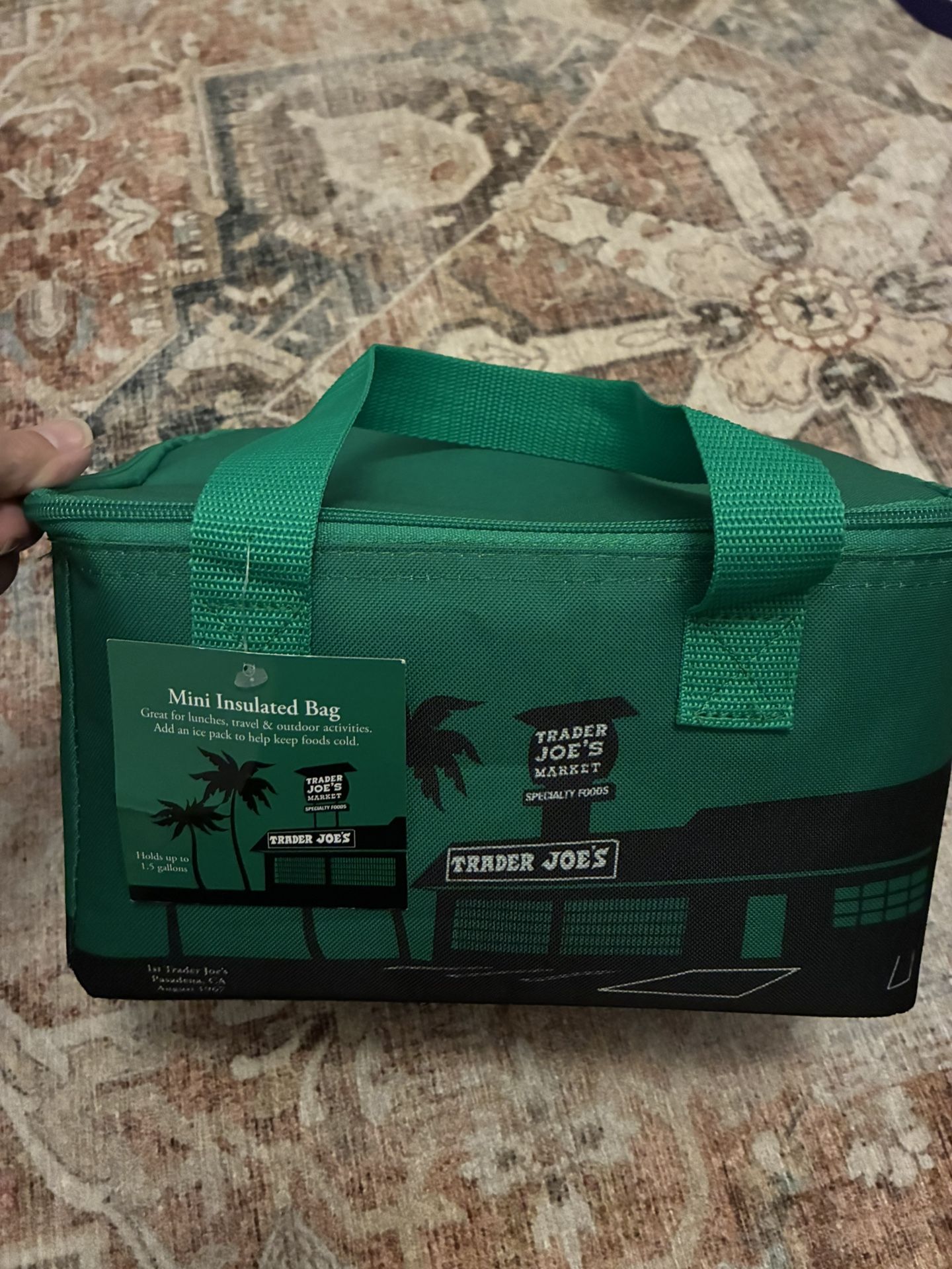 Trader Joes Mini Insulated Cooler Lunchbox Size Vibrant Green New With Tag