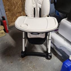 6 In One Graco High Chair 