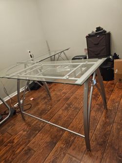 Realspace Vista glass L-shaped desk