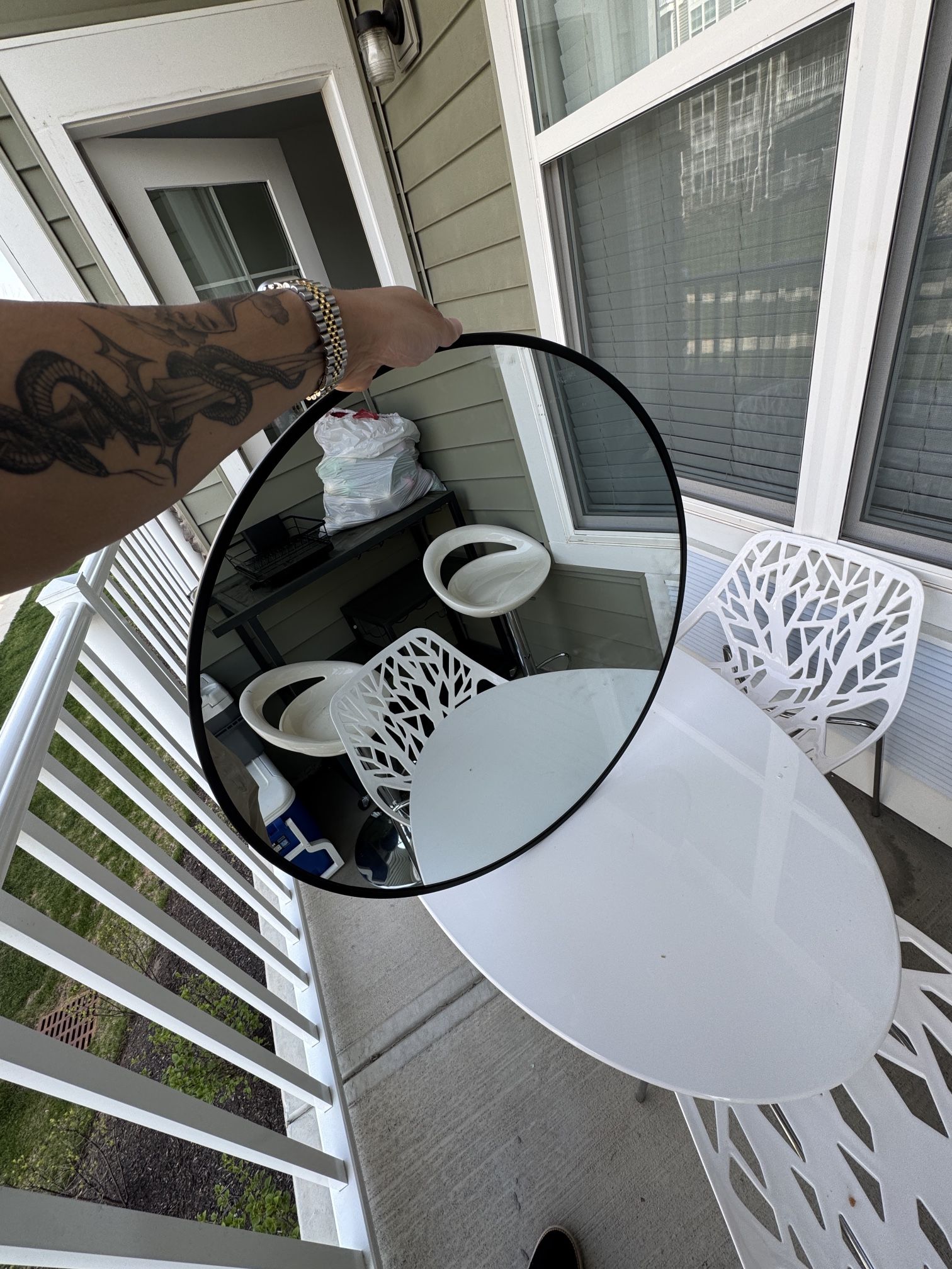 Circle Mirror