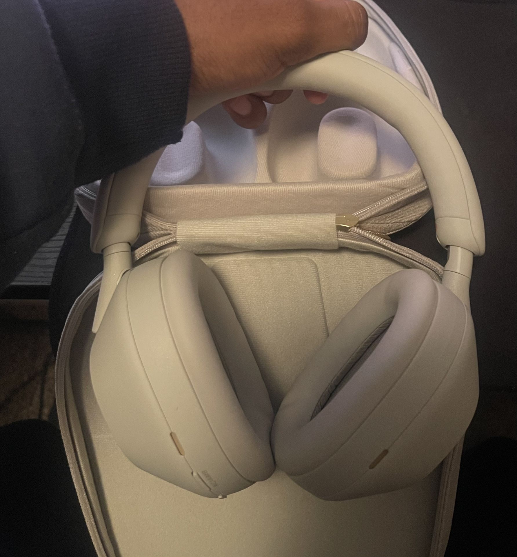 Sony XM5 Wireless Noise Canceling Headphones