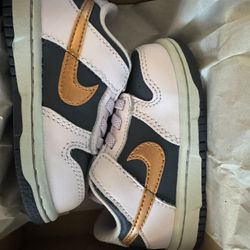 Nike And Vans Size 5c