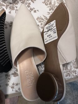 NWT Sz 7 Slip on Shoes Franco Sarto & sz 7 UGG NWOT 