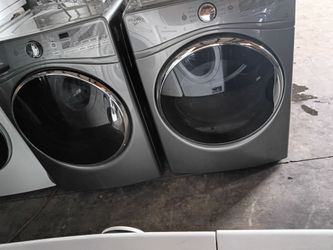 550 Whirlpool washer and dryer with steamer comes with a 90-day warranty free parts and labor delivery is available