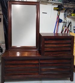 Queen bedroom set