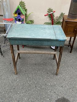 Antique drawing table