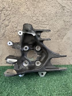 2012-2021 TESLA MODEL S REAR LEFT DRIVER SPINDLE KNUCKLE HUB OEM