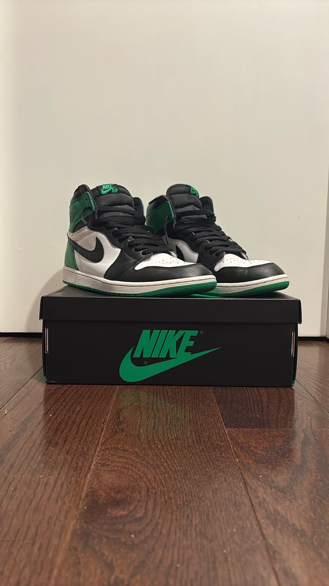 Jordan 1 High “lucky Green/celtics” Men’s 10.5