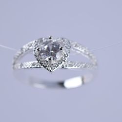 Ring Crystal heart Ring Engagement & Wedding  15 Quinceañera Gift 