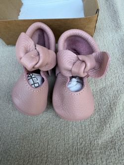 Freshly Picked Blush Knotted Bow Moccasins Size 3 Genuine Leather w/ Box