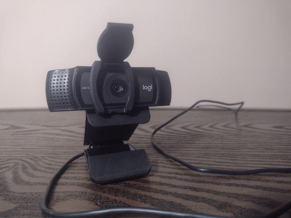 Logitech C920s Pro 1080p Full HD Webcam with Privacy Shield
