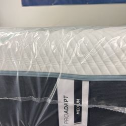 Tempurpedic Pro Adapt Medium Hybrid King
