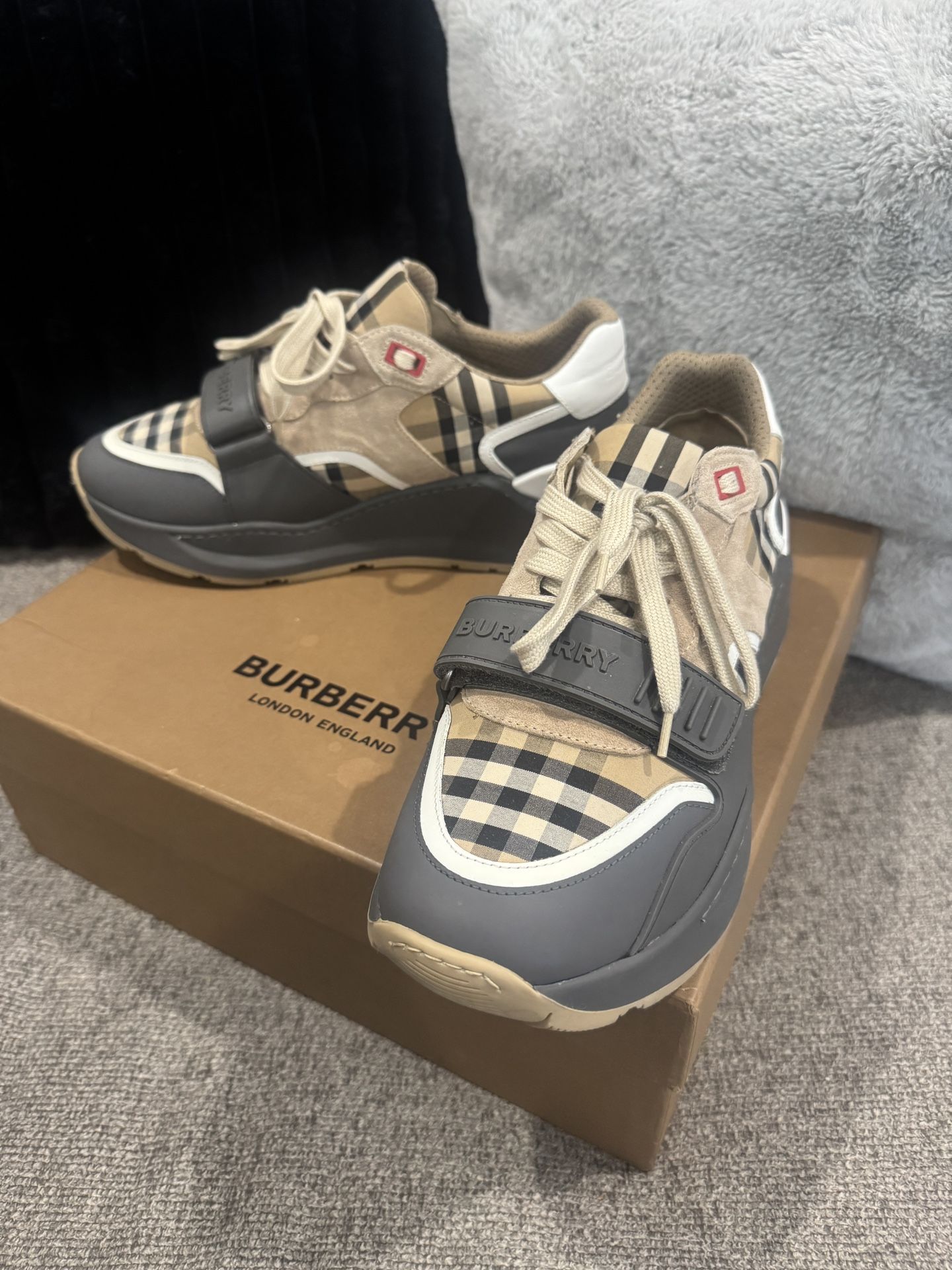 Burberry Sneakers