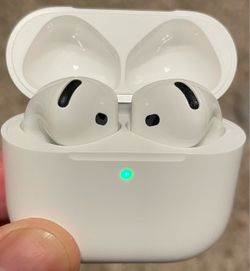 Apple AirPods 4