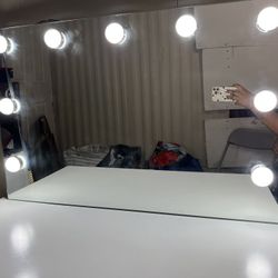 Vanity Mirror 