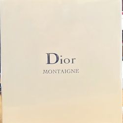 Dior Montaigne
