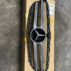 Mercedes Benz Grille Parts