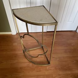 Corner Table