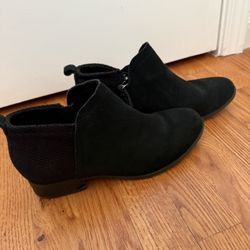 Toms Black Ankle Height Boot