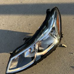 16-2019 Chevy Cruze Driver Headlight 