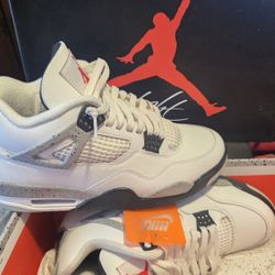 Jordan 4