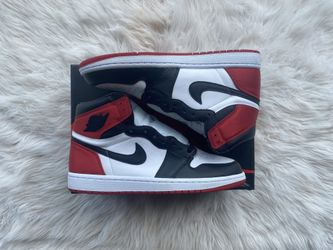 Jordan 1 Satin Black Toe