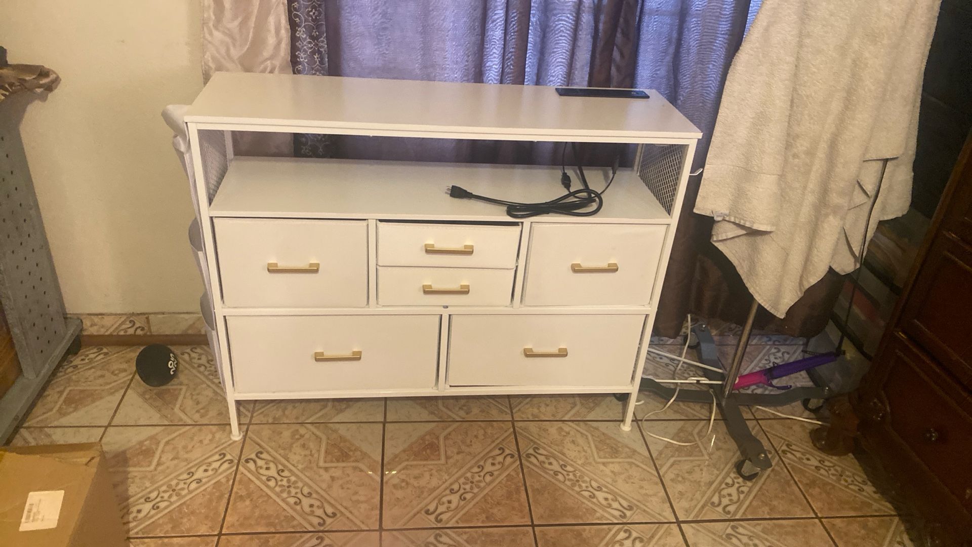 Dresser