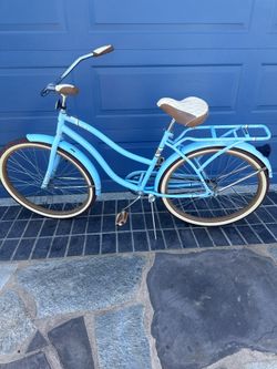Huffy Women’s Beach Cruiser