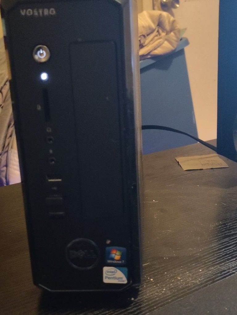 Dell Desk Top Computer Window's 10