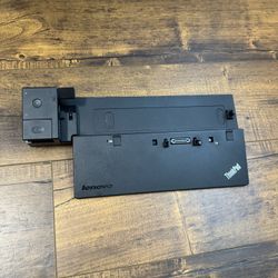 Lenovo ThinkPad Ultra Docking Station, model 40AJ