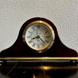 Linden Quartz Wood Mantle Clock 