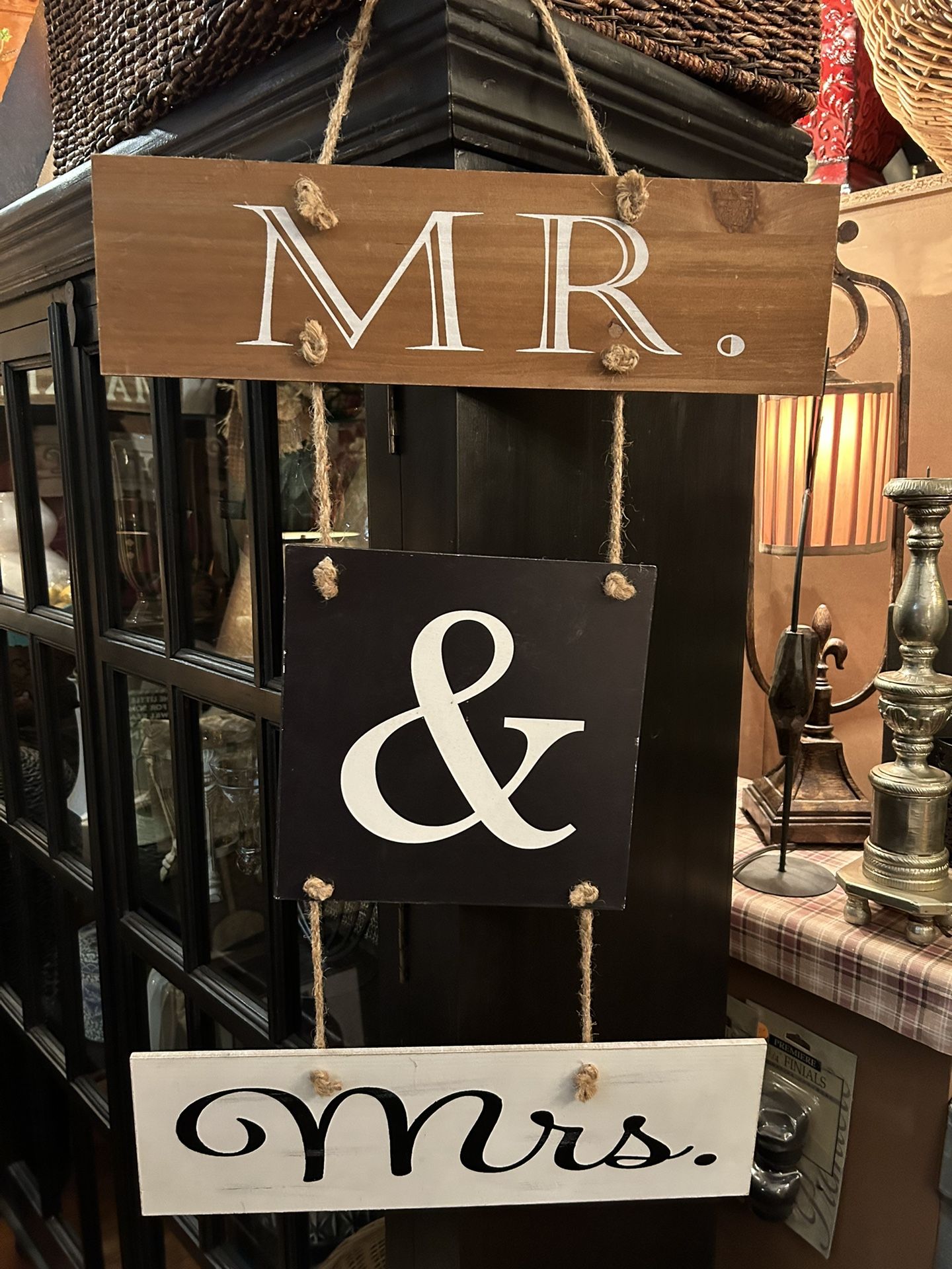 Mr & Mrs Hanging Plaques