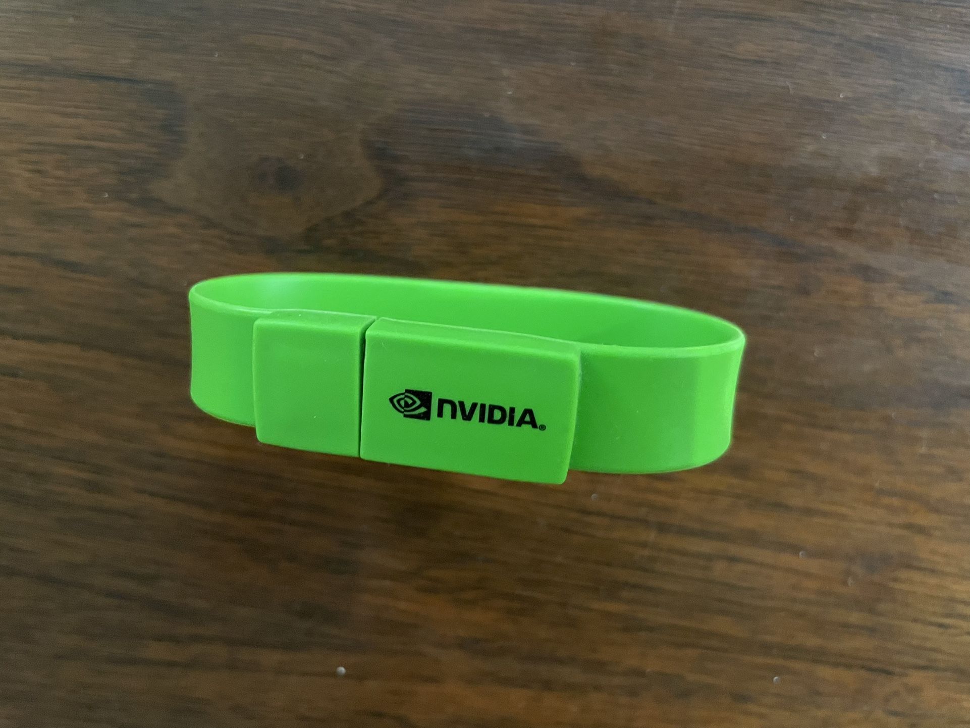 Nvidia 8 GB USB Bracelet Rare